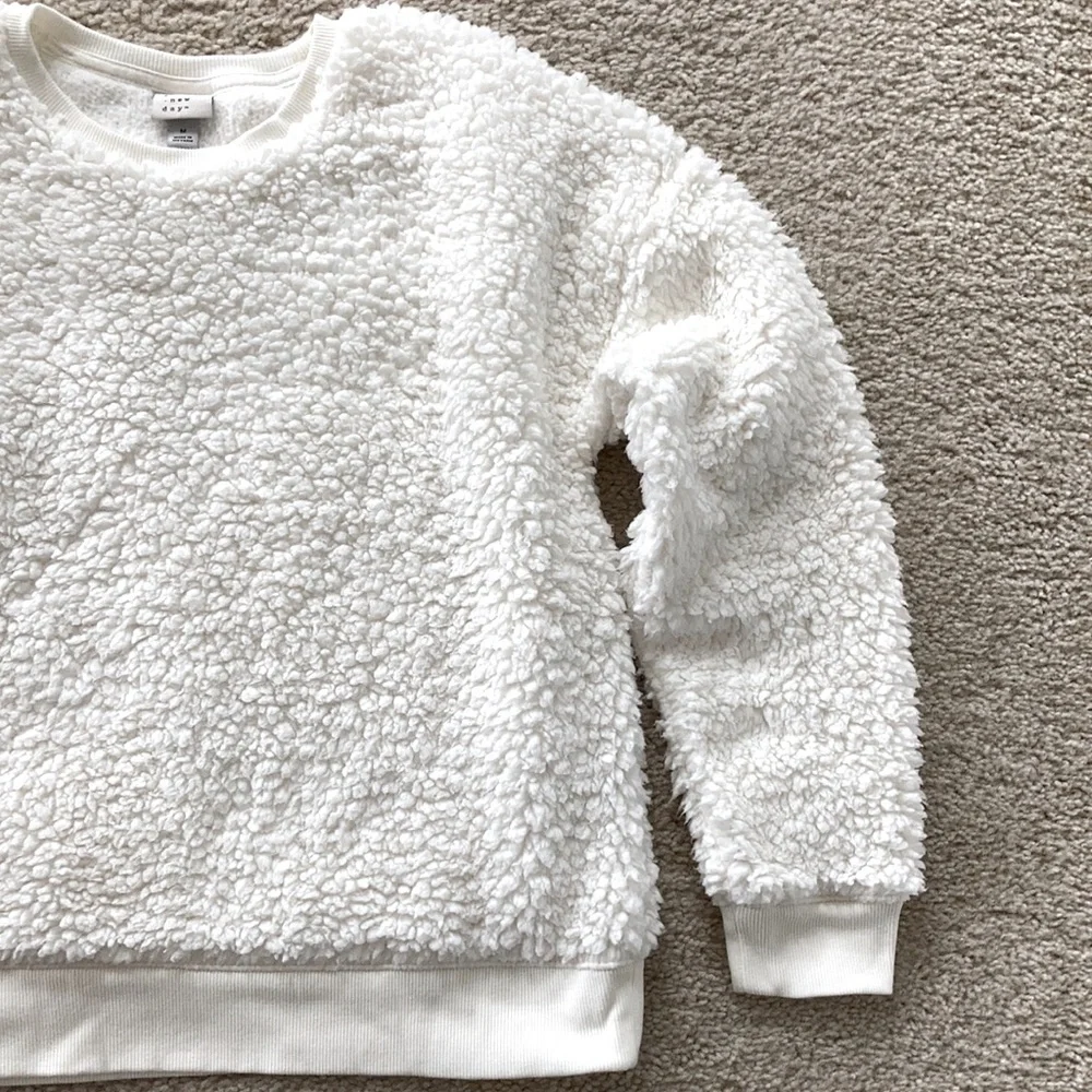 A New Day Fuzzy Fleece Pullover - Picture 3 of 5